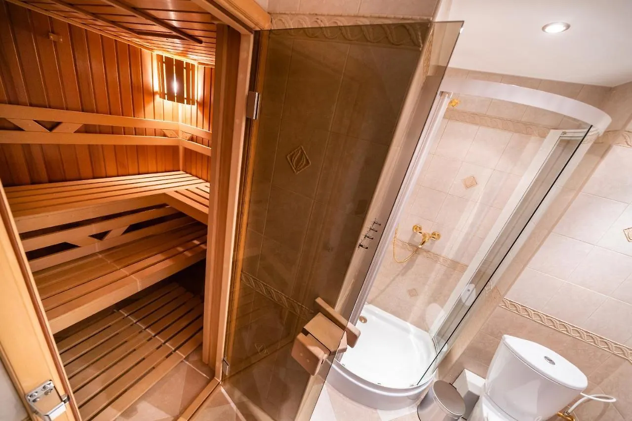 5Br 2Bath Masarykovo Nabrezi Apartment Prag