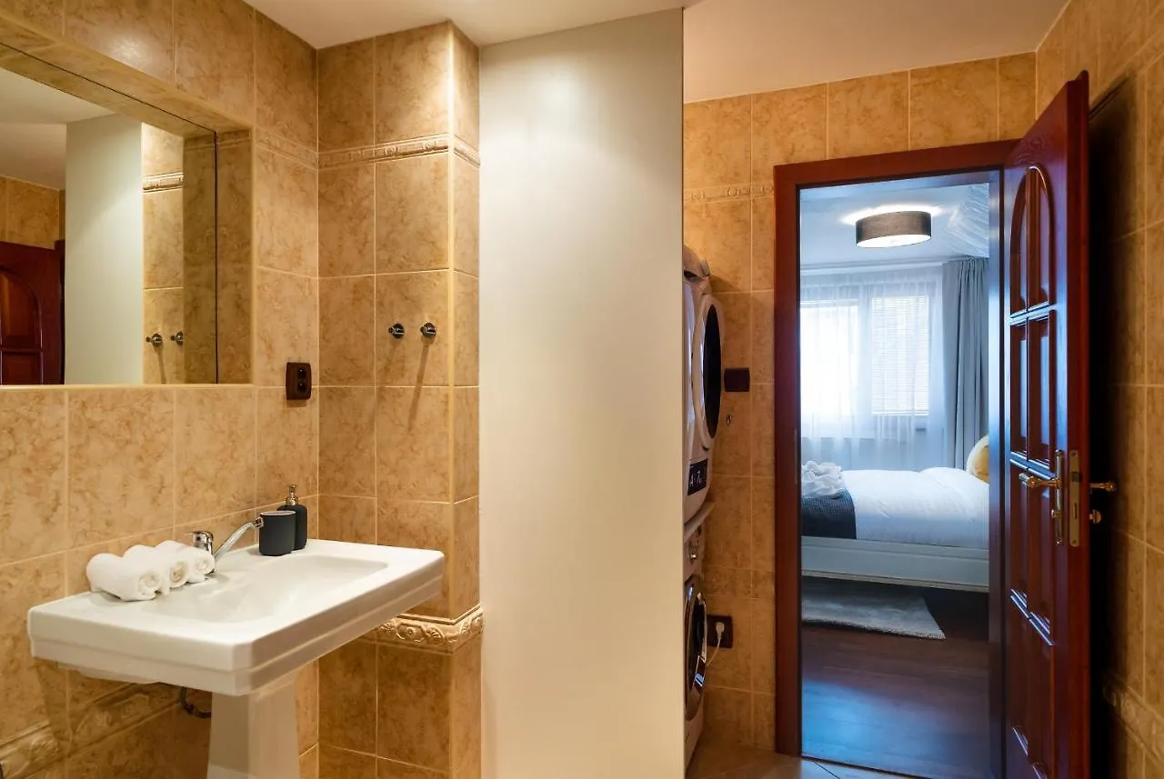 5Br 2Bath Masarykovo Nabrezi Apartment Prag Tjekkiet