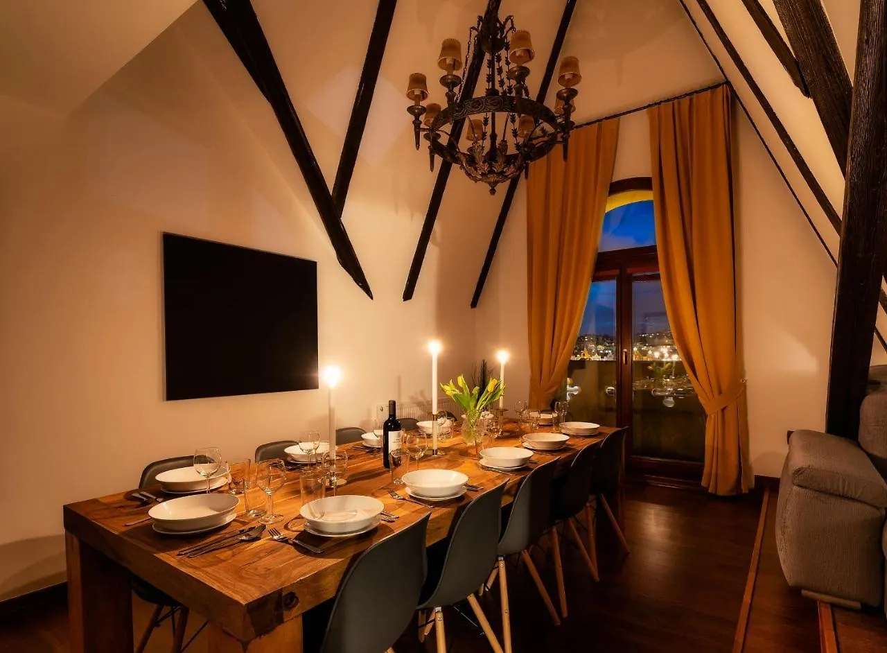 5Br 2Bath Masarykovo Nabrezi Apartment Prag