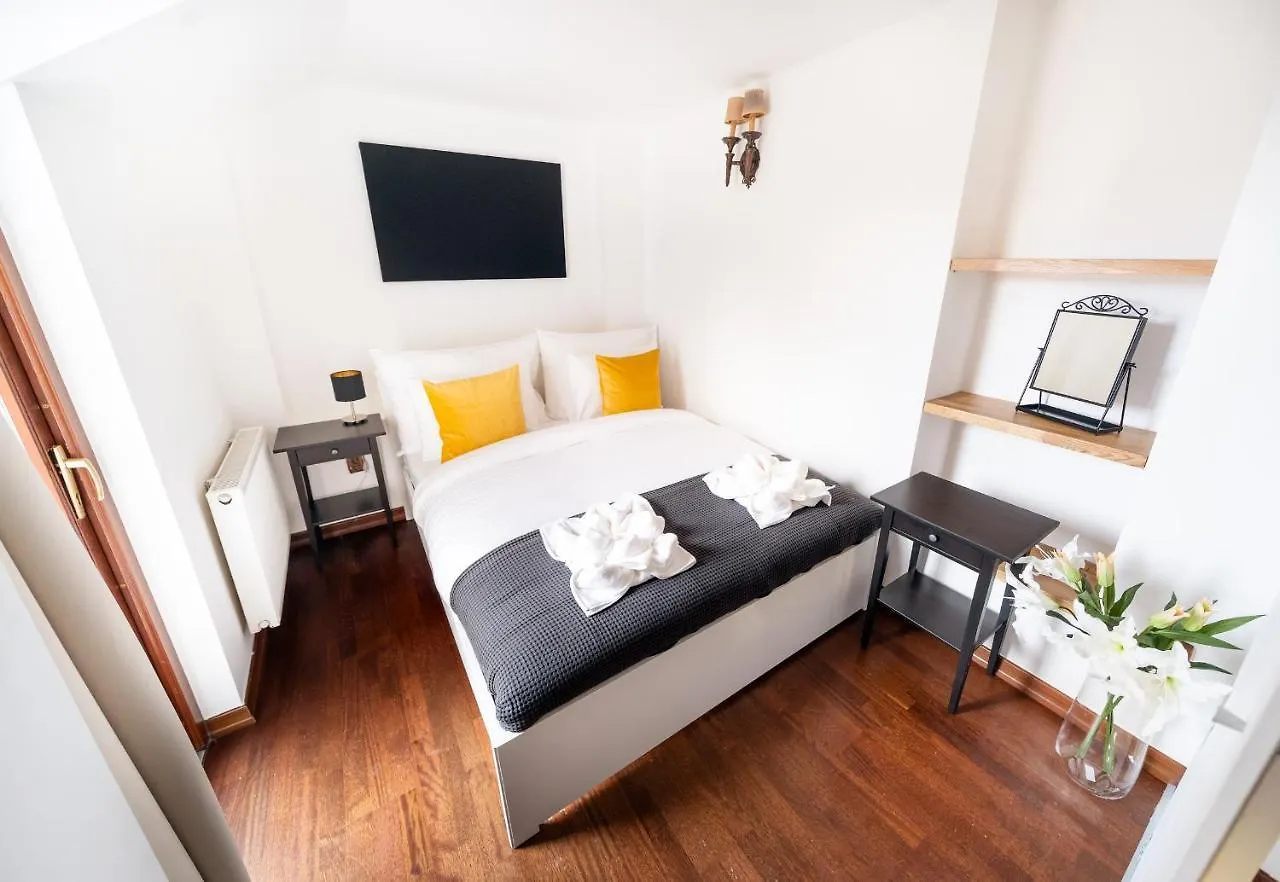 5Br 2Bath Masarykovo Nabrezi Apartment Prag 0*,