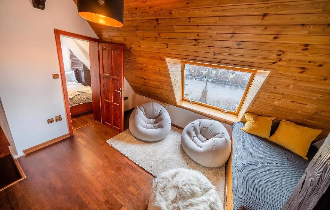 5Br 2Bath Masarykovo Nabrezi Apartment Prag