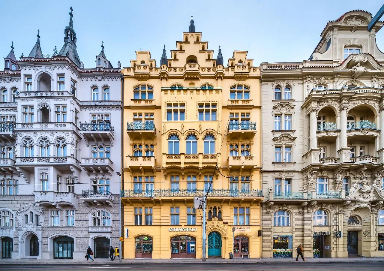 5Br 2Bath Masarykovo Nabrezi Apartment Prag